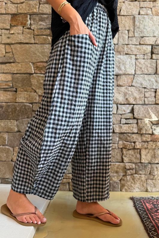 Nonni Gingham Relaxed Barrel Pant Black Grey